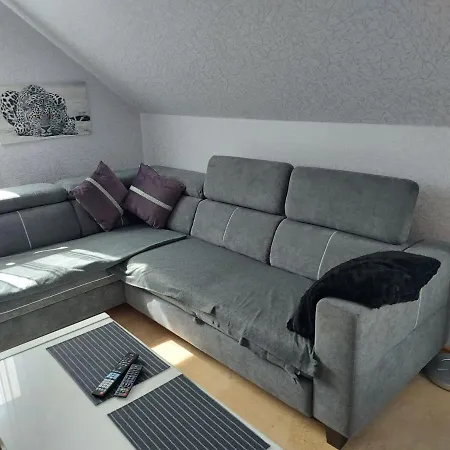 Gaestehaus Petra Апартаменты Штайнау-ан-дер-Штрасе